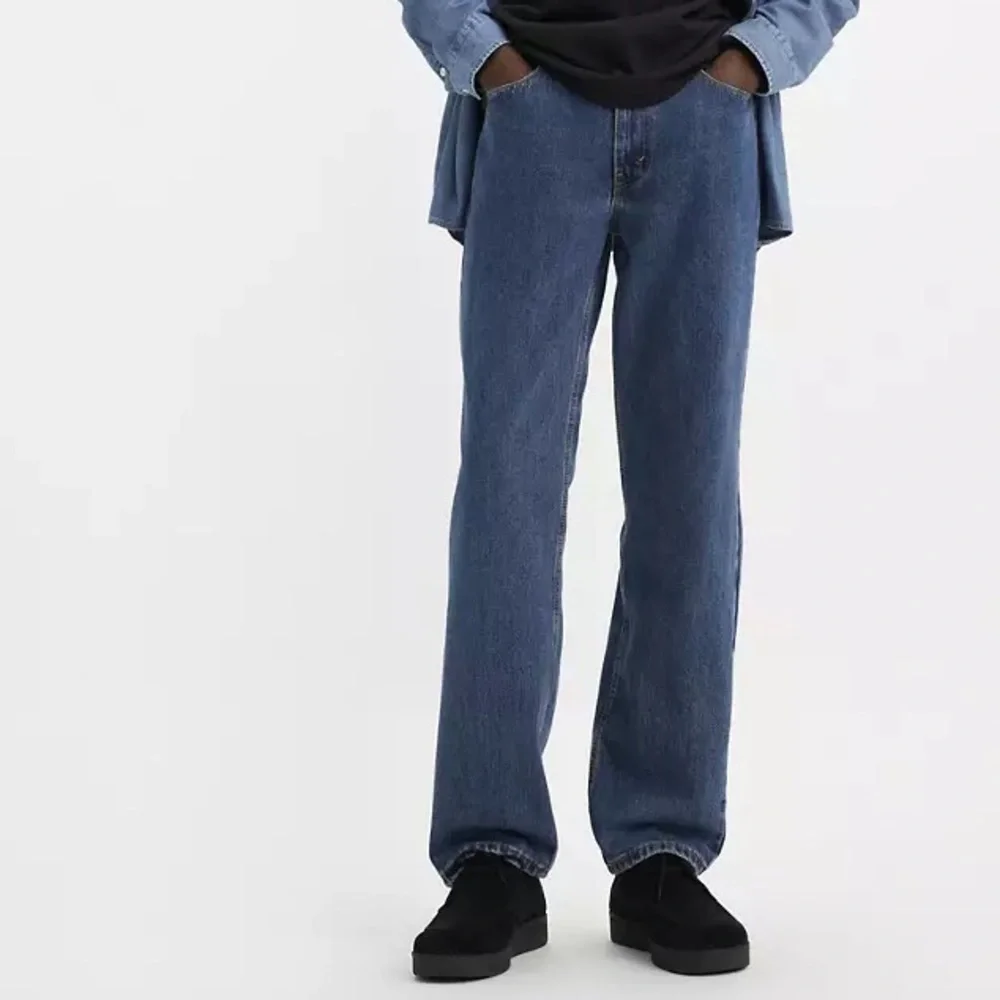 Levi’s Men’s 505 Regular Fit 100% Cotton Zip Fly Dark Stonewash Blue Jeans 44x34